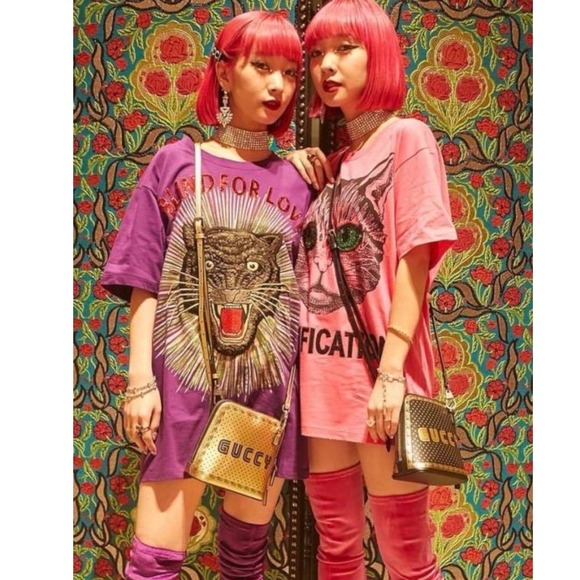 NEW Gucci Gold Guccy Sega Script Dome Mini Crossbody Bag 511189 - Picture 2 of 10